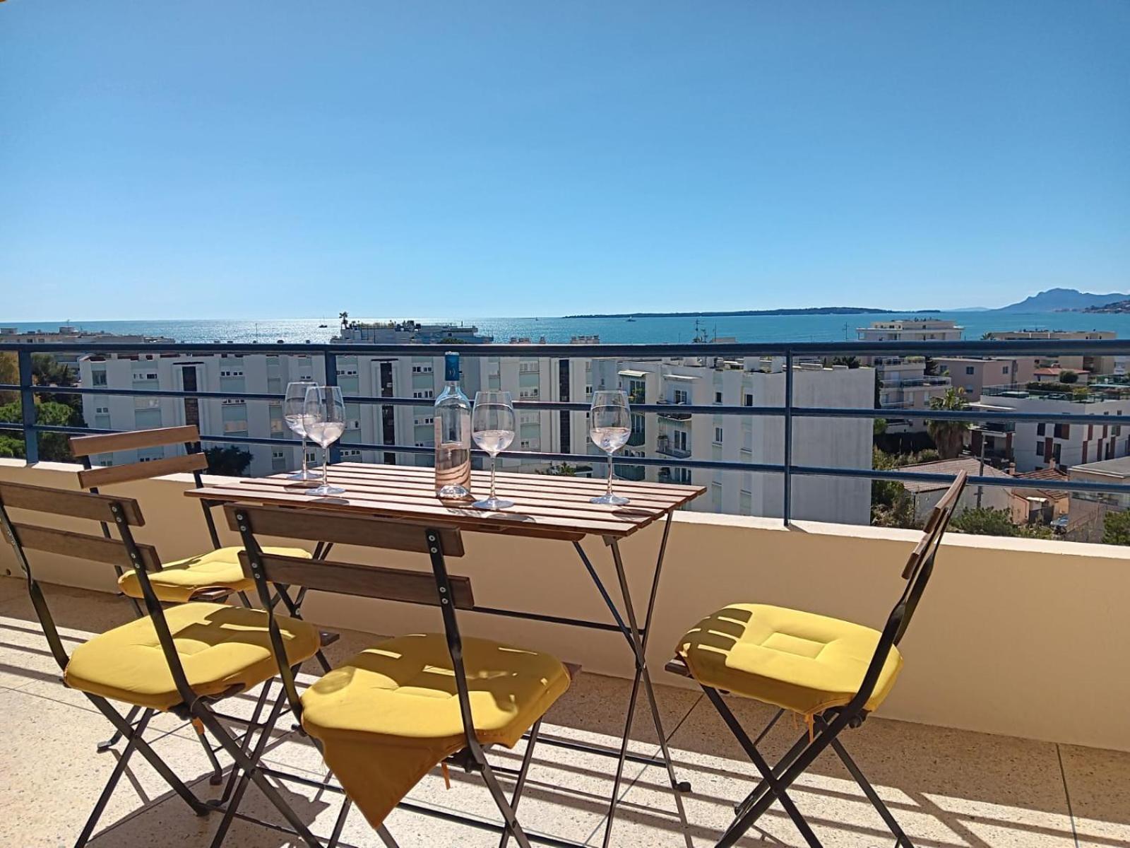 3 Pieces Vue Mer - Clim - 5 Min De La Plage A Pied Antibes Exterior photo